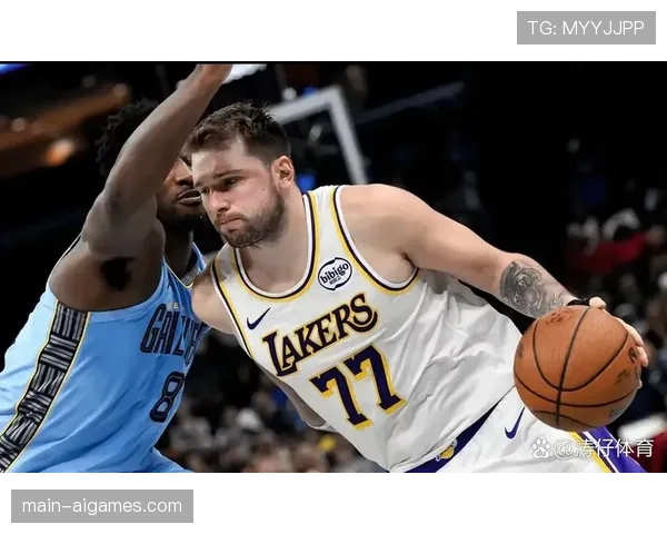 东契奇半场砍下30分，创个人本赛季半场得分新高